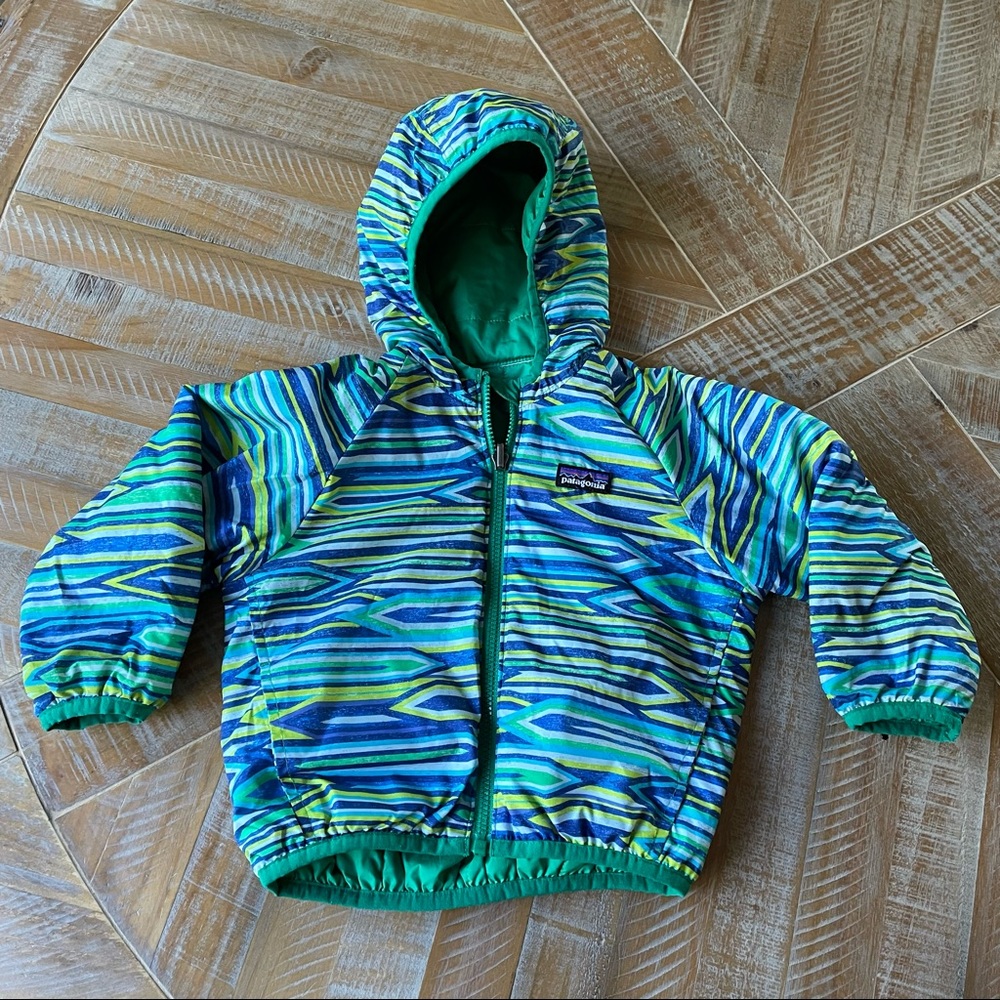Patagonia baby quilted puff jacket size 12M reversible hooded